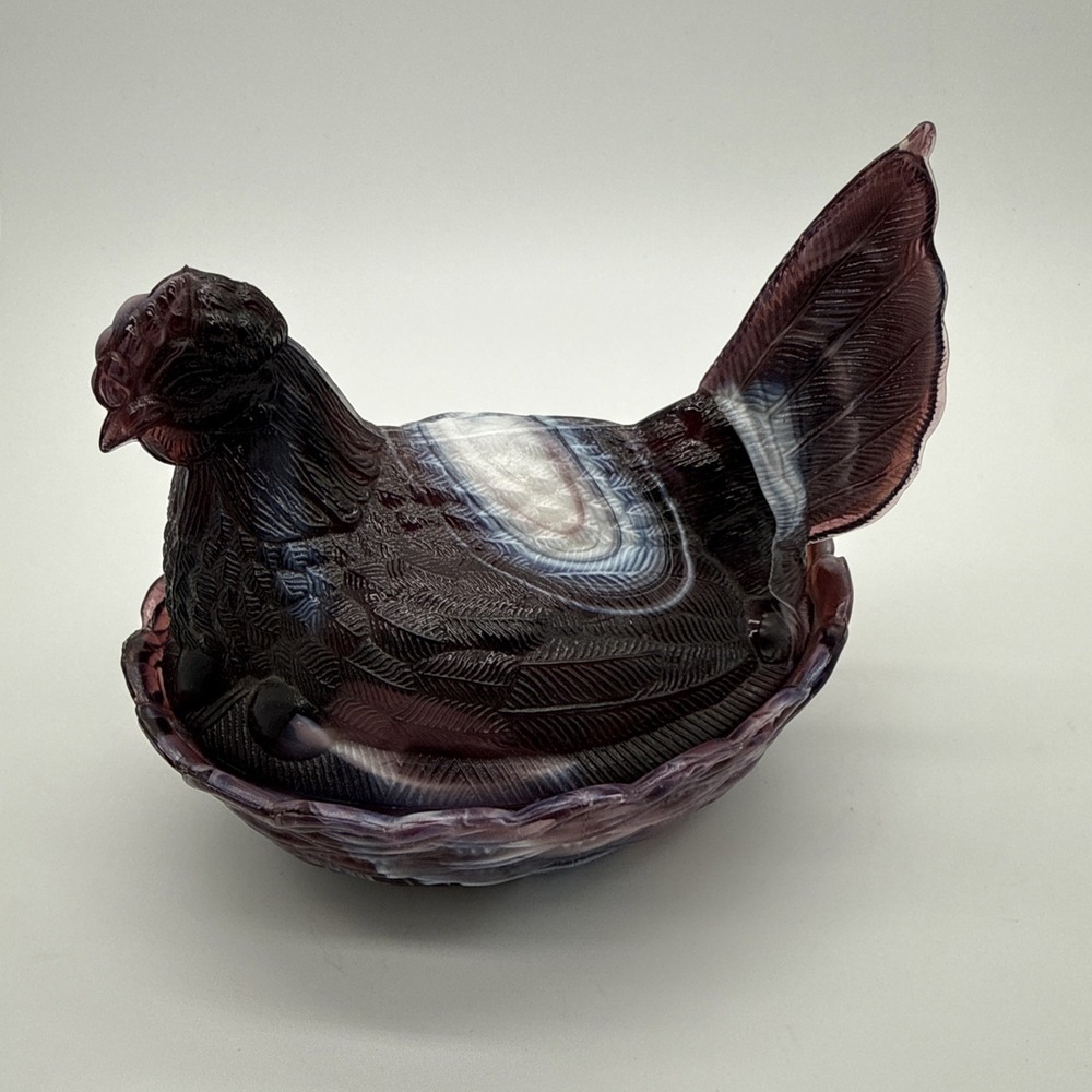 Hen On A Nest Vintage Mosser Glass Purple And White Slag Cambridge, Ohio 6" L